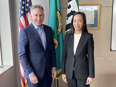Ms Jacko Tsang, Director of the Hong Kong Economic and Trade Office in San Francisco (right) is pictured with Mr Dow Constantine, King County Executive (left). Ms Jacko Tsang, Director of the Hong Kong Economic and Trade Office in San Francisco (right) is pictured with Mr Dow Constantine, King County Executive (left).