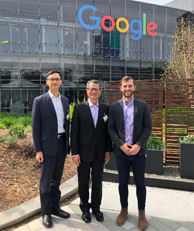 The Financial Secretary, Mr Paul Chan met with Google representatives in San Francisco and discussed the ways to promote artificial intelligence, deep learning, smart city and their research and development on April 11. Mr Chan (centre) and the Director of the Hong Kong Economic and Trade Office, San Francisco, Mr Ivanhoe Chang (left), are pictured with a Google representative.