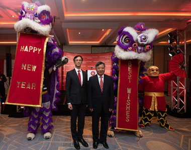 Director of the Hong Kong Economic and Trade Office, San Francisco, Mr Ivanhoe Chang (left) and Consul General of the People’s Republic of China in Houston, Mr Li Qiangmin (right) are pictured with the lion dance troupe at the Spring Reception in Houston on February 11.