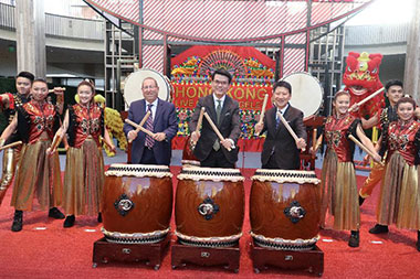Hong Kong Secretary for Commerce and Economic Development, Mr Edward Yau officiates at the “Hong Kong-Live in Los Angeles – Greater Bay Area Showcase”, a tourism promotion event organized by the Hong Kong Tourism Board in Los Angeles.