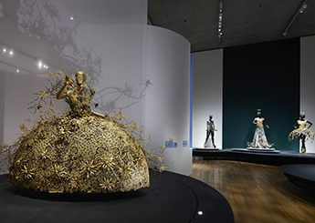 Guo Pei: Fashioning Imagination